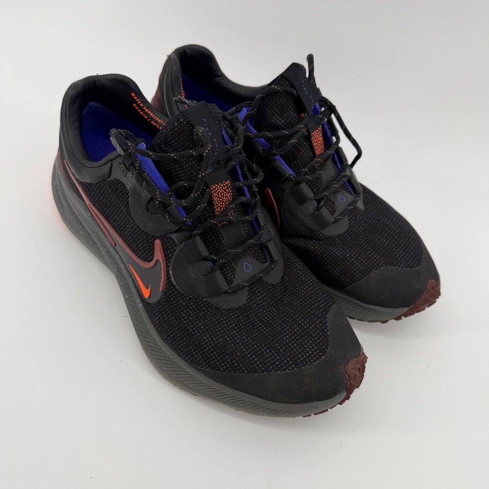 Nike Zoom Winflo 8 Shield Men's Sz 11 US Shoes Black DC3727-200 Bronze Eclipse